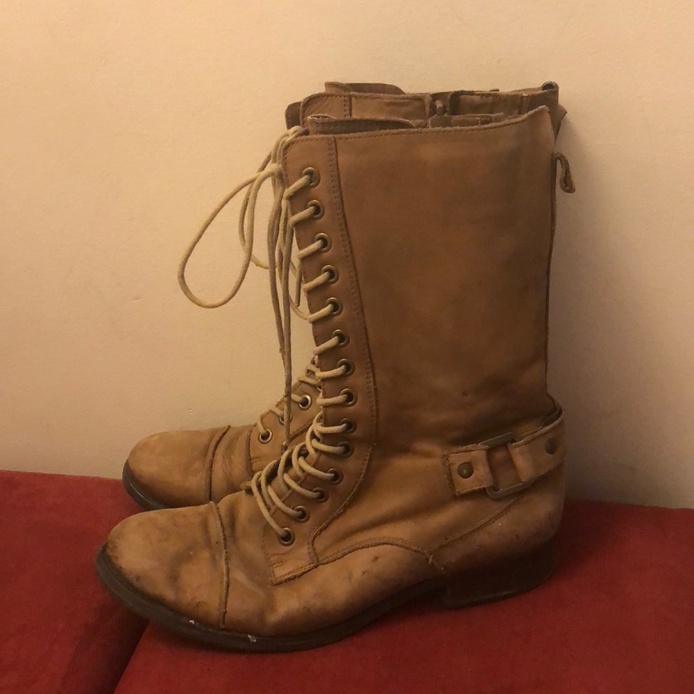 Combat boots